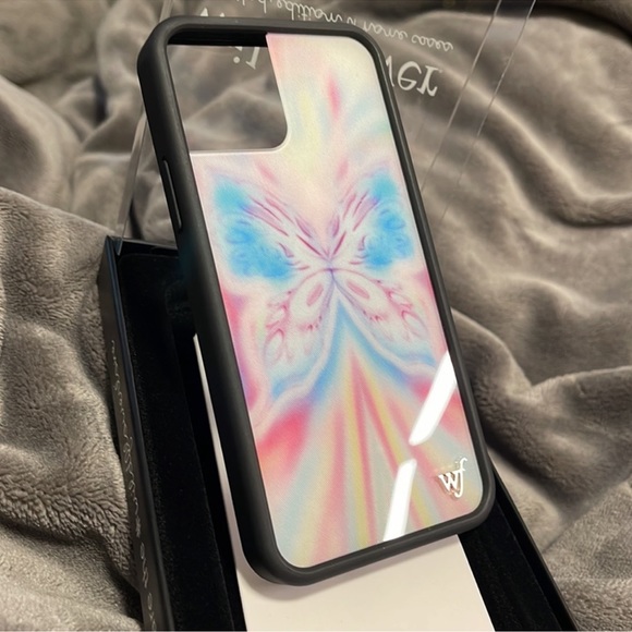 WILDFLOWER Cases - Rose Latte & Manifest 12/12PRO Phone case - Picture 3 of 3